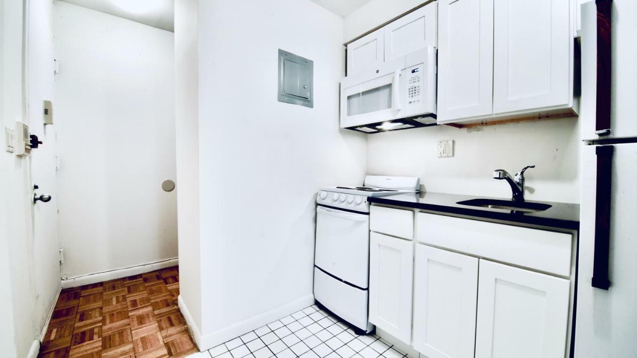 Times Square Manhattan - Private Room In 2 Bedroom Apartment Nueva York Exterior foto